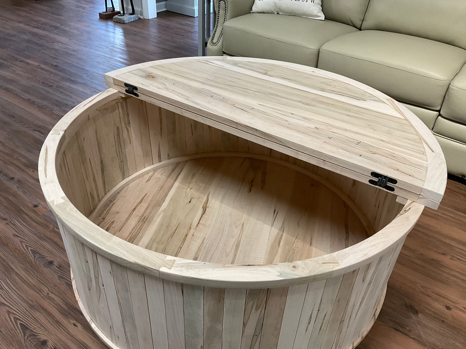 Westwood round coffee table - storage