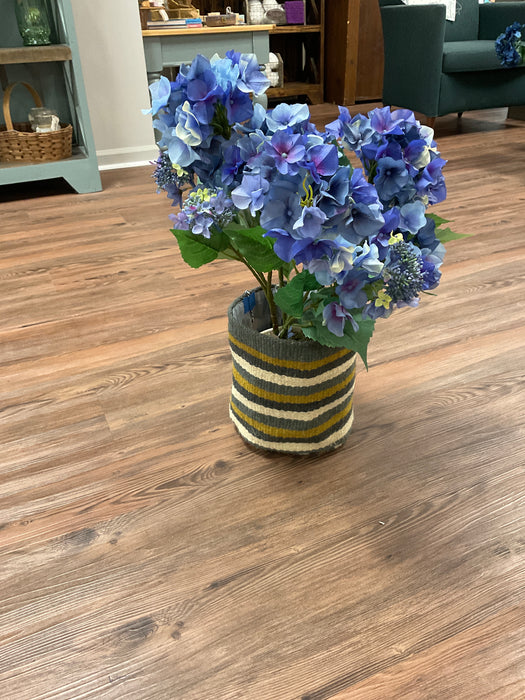 Stripe storage planter