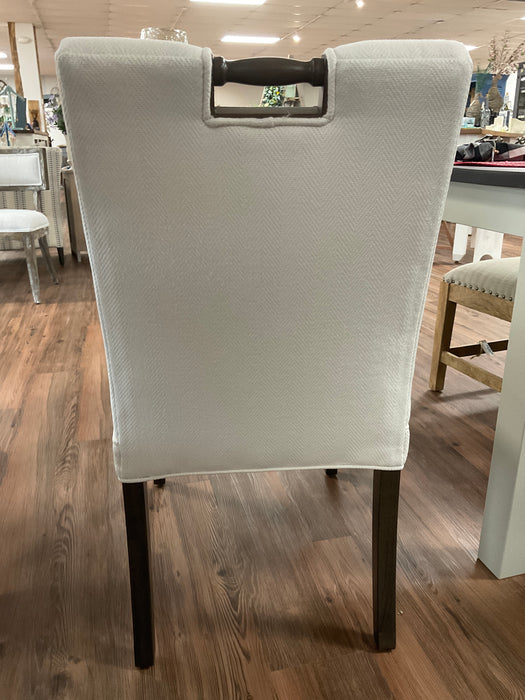 Pull Back Short dining chair
