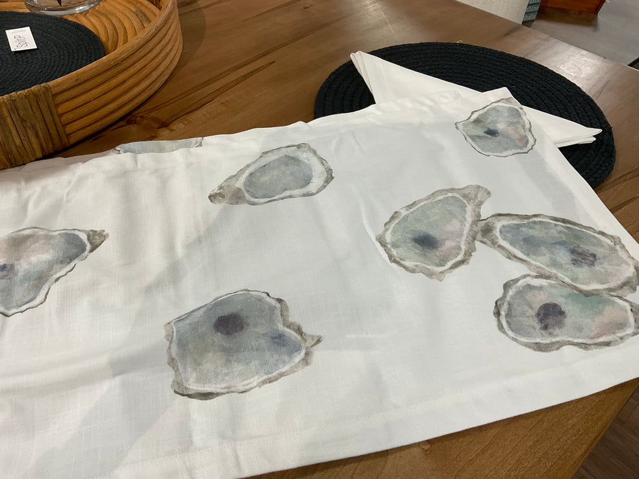 Table Runner - Large Oysters