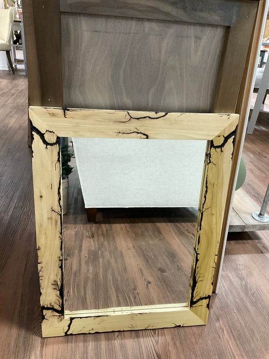 Fractal framed mirror