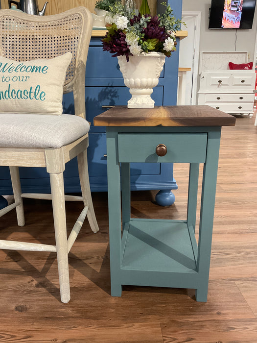 Inkster end table - Walnut top