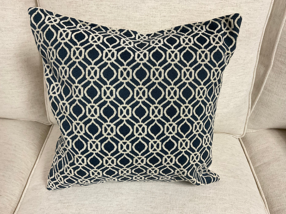 Throw pillow - Indigo pattern
