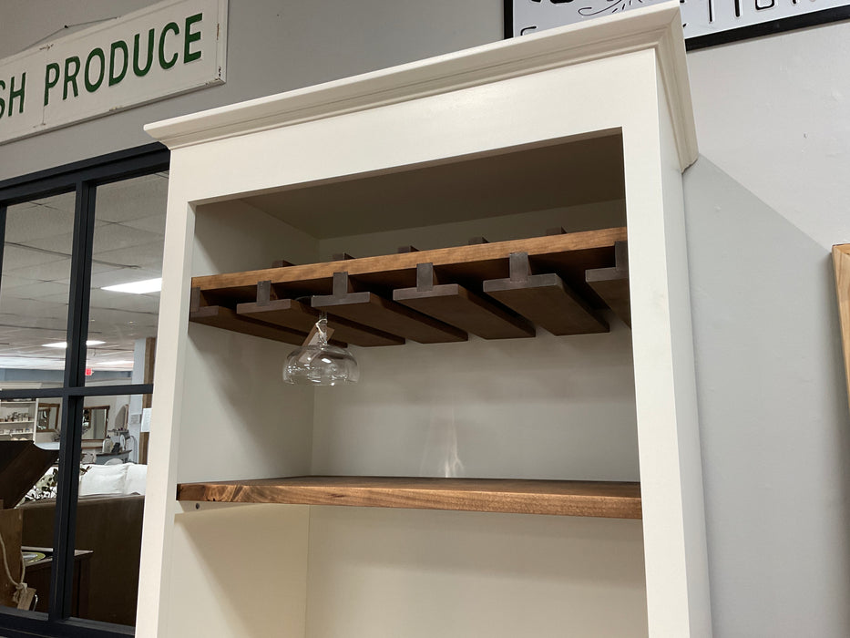 Bay City - Wine Cabinet