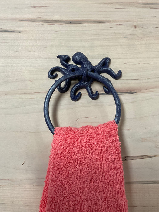Decorative metal towel ring