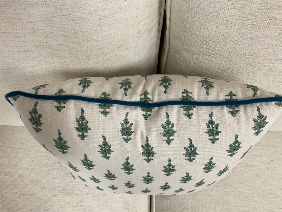 Throw Pillow - Pistachio Design
