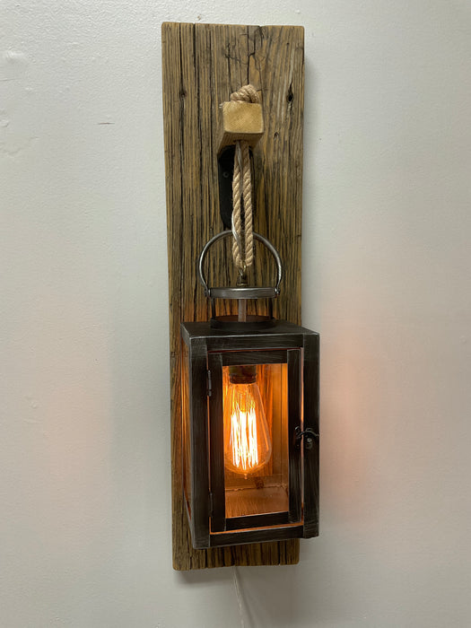 Metal lantern wall light