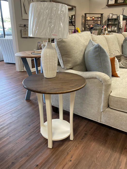 Flushing End Table - Oak