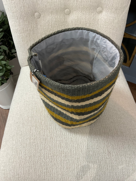 Stripe storage planter