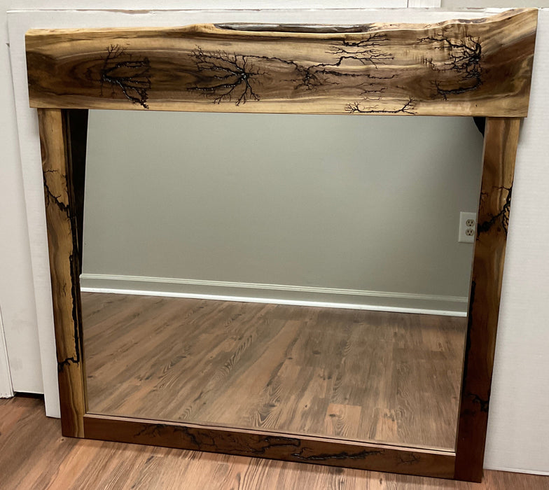 Fractal framed mirror