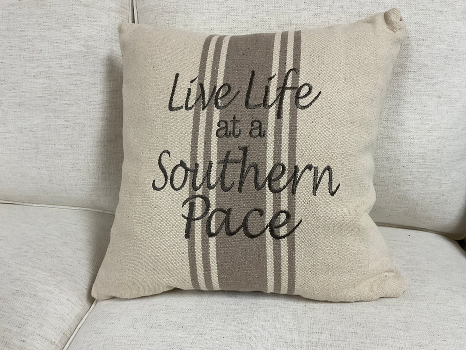 Throw pillow - live life