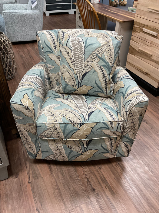 Kingman swivel chair
