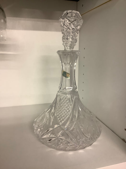 Lead crystal decanter