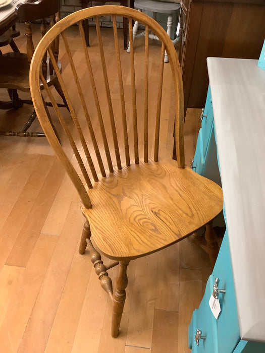Spindle back oak wood chair