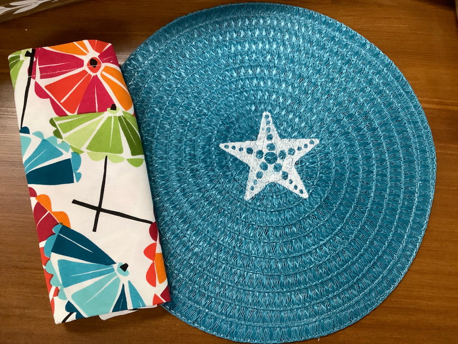 Embroidered placemats round
