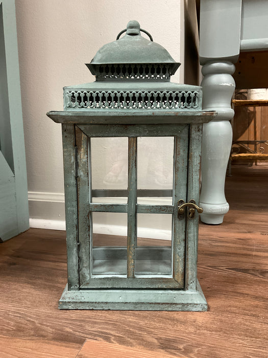 Window pane lantern - blue