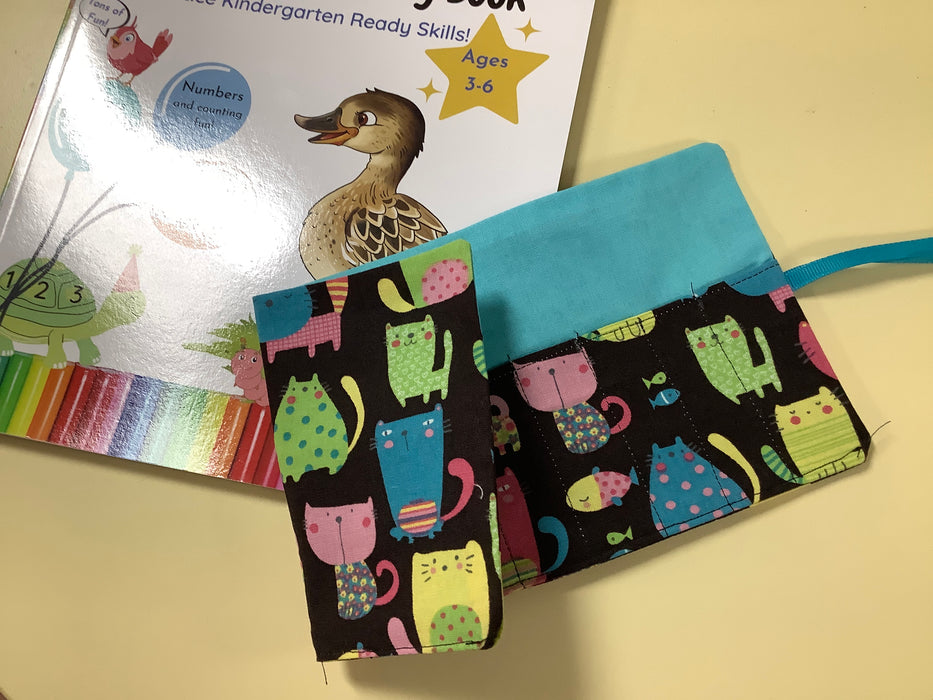 Roll up crayon bag