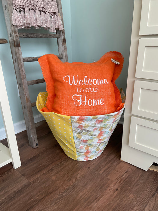 Wire basket with liner