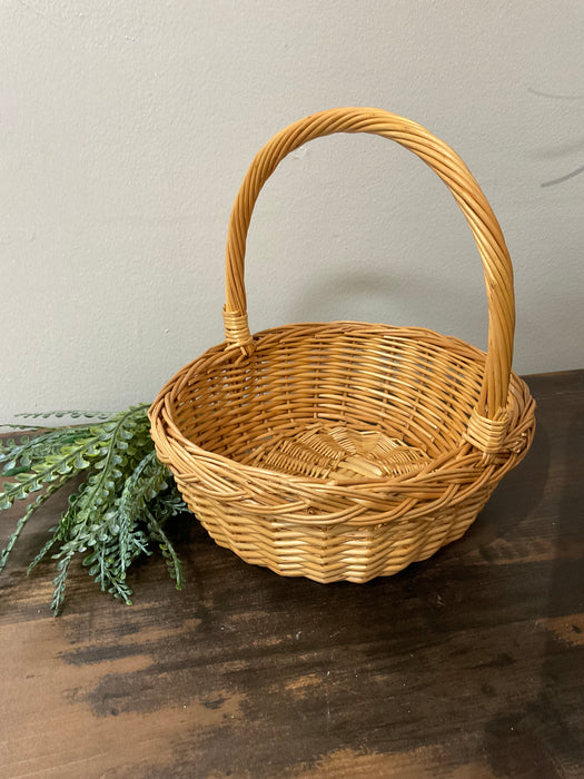 Oval wicker handle basket