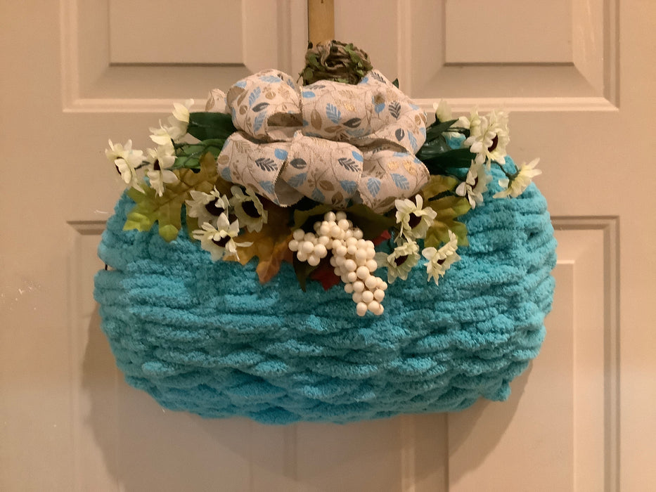 Yarn pumpkin wreath