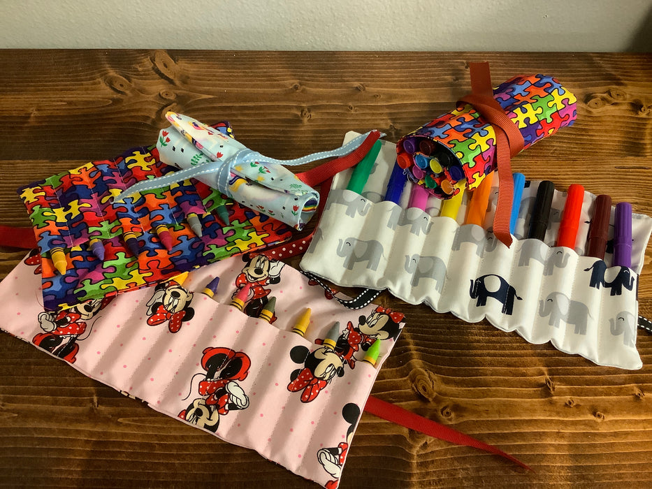 Roll up crayon bag