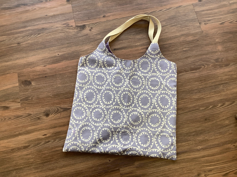 Market lined totes