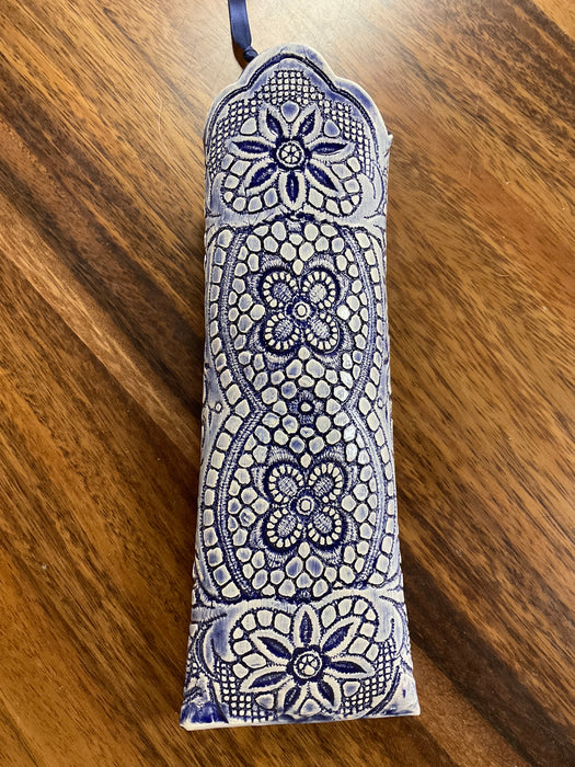 Bouquet holder wall pocket