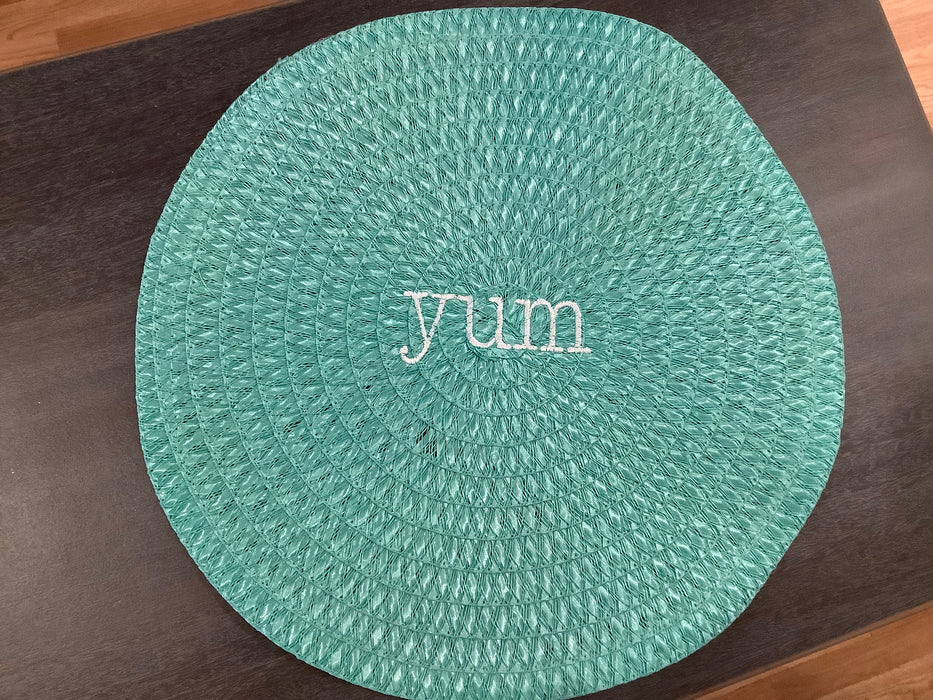 Embroidered placemats round