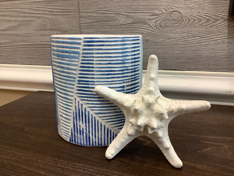 Blue Lagoon pots