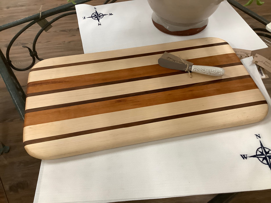 Wood cutting board
