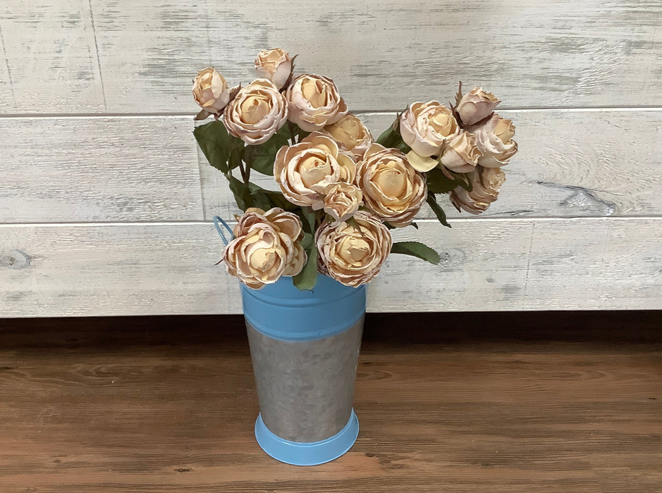 Faux beige dried roses with bud