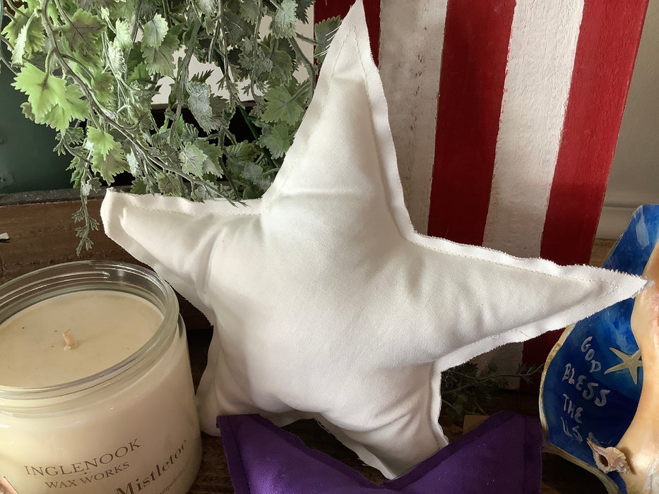 Decorative star pillows