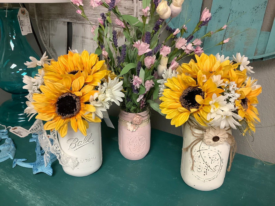 Painted mason jar with flowers