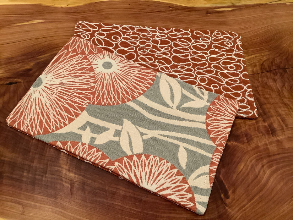 Mug rugs