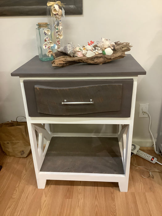 Whitecap farmhouse end table