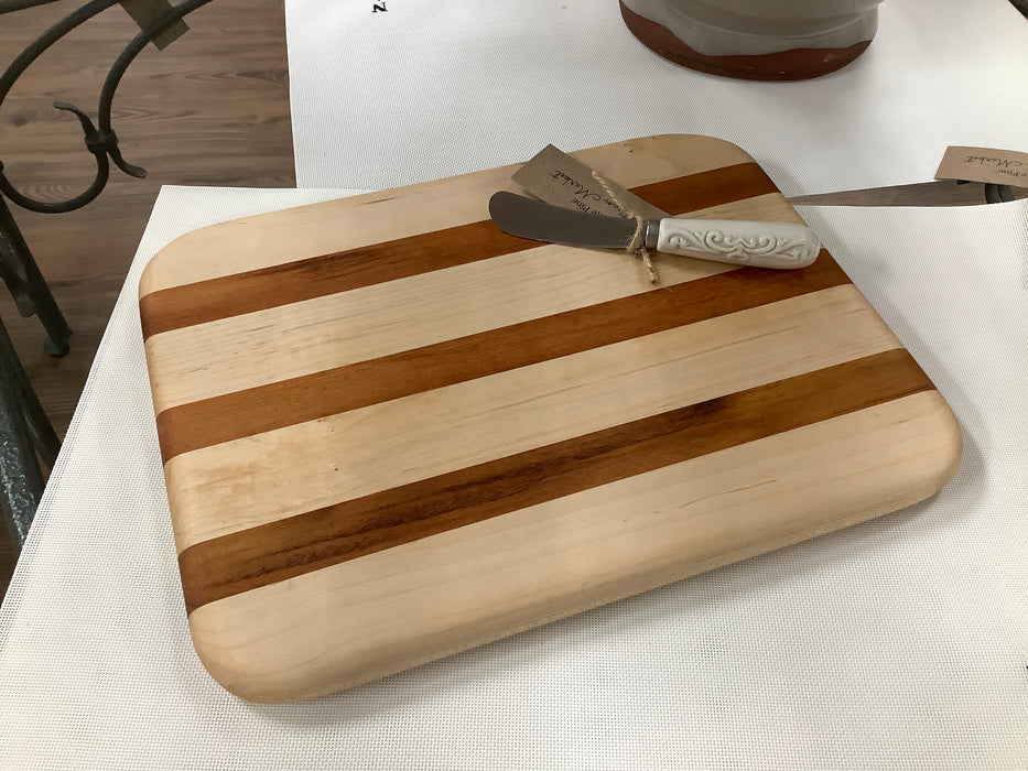Wood cutting board