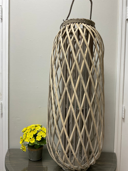 Wicker wide lantern