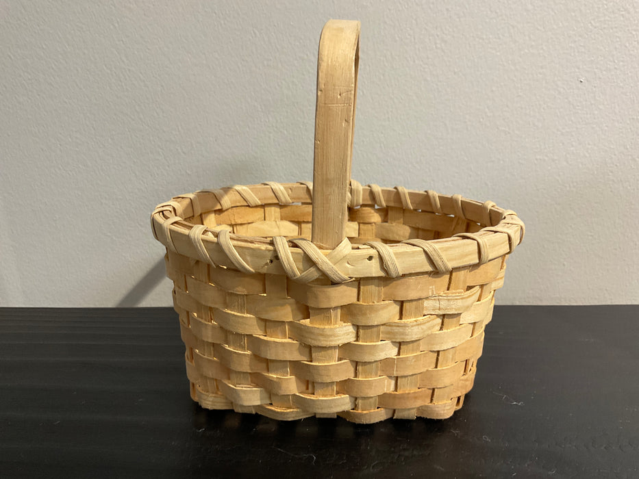 Oval light tan basket