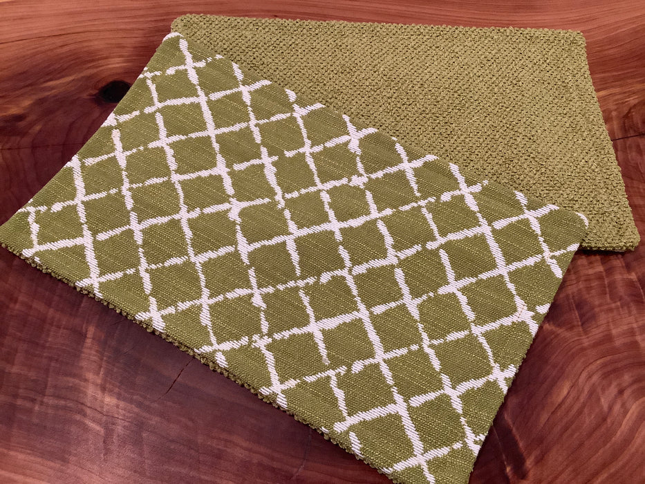 Mug rugs