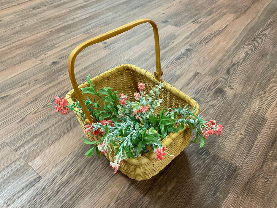 Rectangular wicker basket