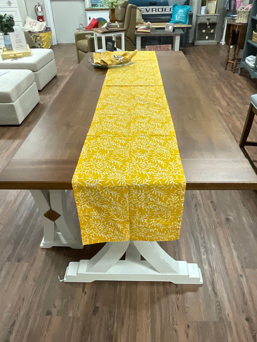 Tablerunner/napkins - yellow