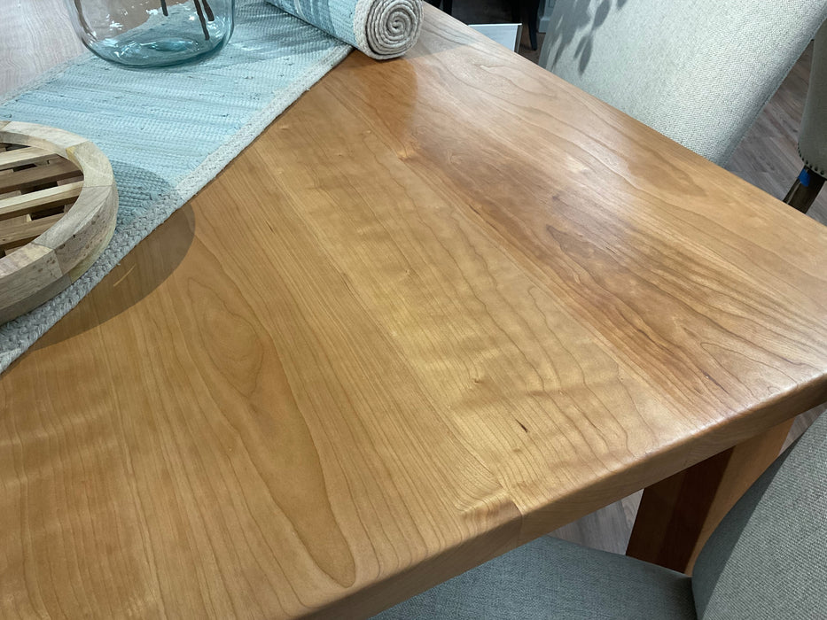 Woodhaven Dining Table - Cherry