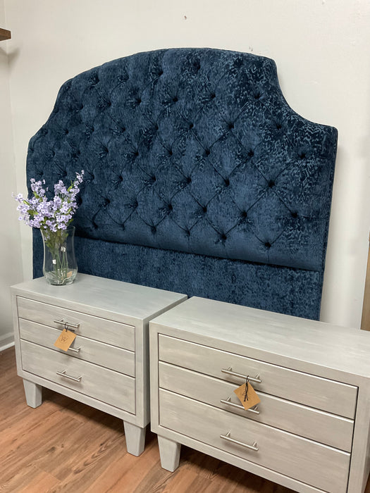 Queen headboard - Arched scallop
