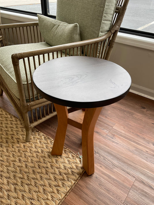 Wayne End Table - Cherry