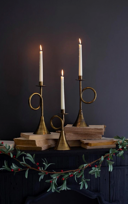 Trumpet taper candle holder