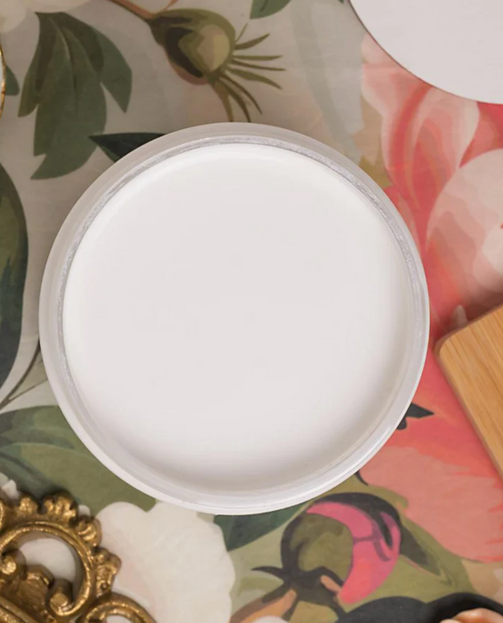Dixie Belle Silk Paint 16oz