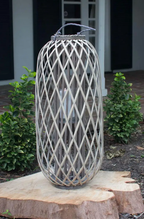 Gray willow lantern