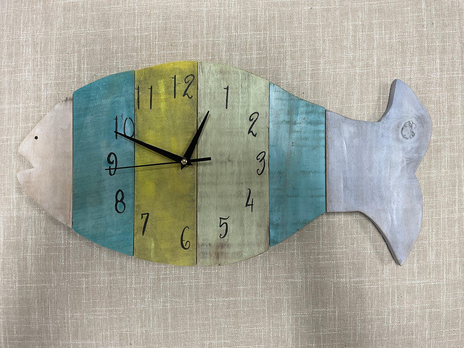 Fish shaped clock