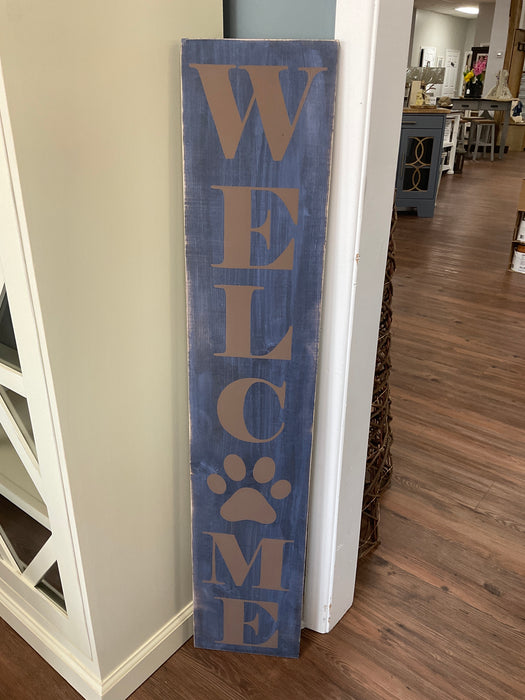 Welcome sign puppy paw