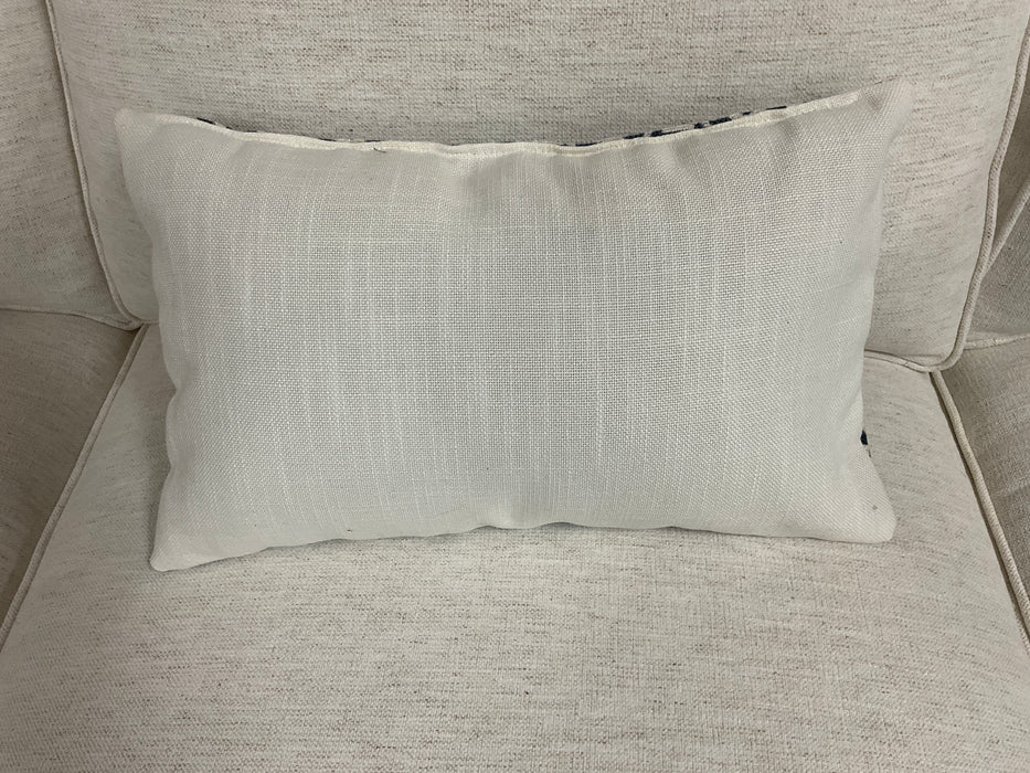 Throw pillow - Indigo pattern